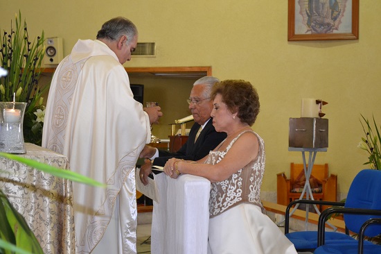 pareja en 50 aniversario de bodas